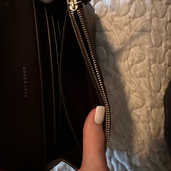 Tory Burch crossbody wallet - Picture 4 of 5